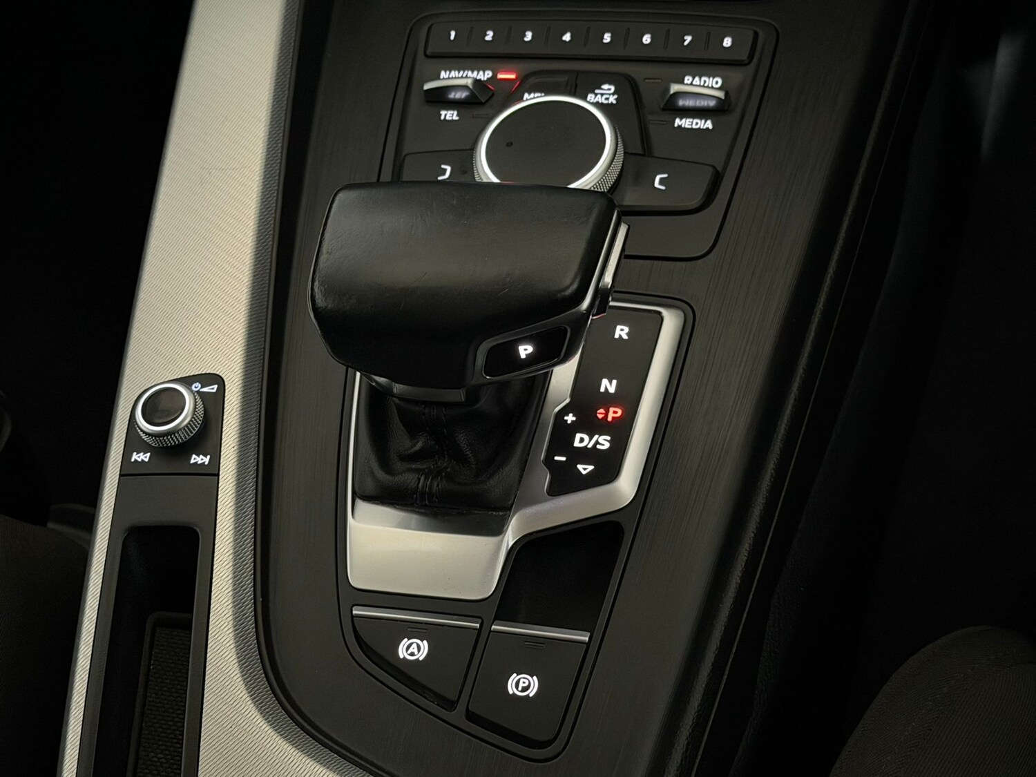 Used Audi A4 2017 for sale - 77648192: Photo 14