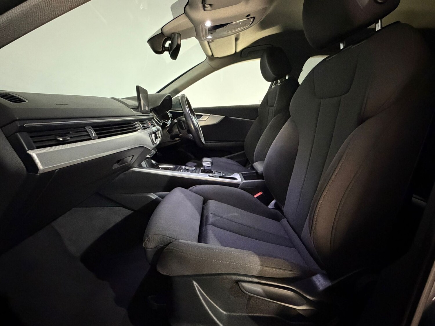 Used Audi A4 2017 for sale - 77648192: Photo 16