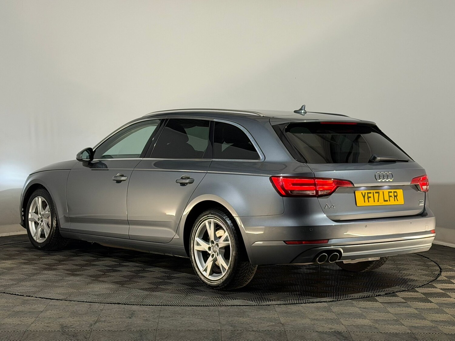 Used Audi A4 2017 for sale - 77648192: Photo 7