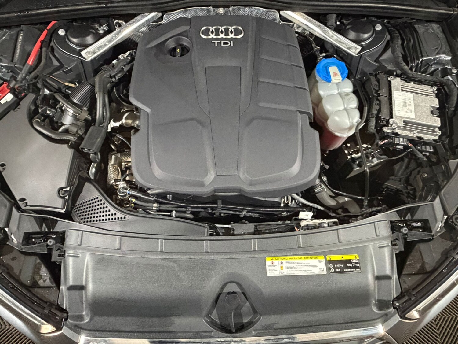 Used Audi A4 2017 for sale - 77648192: Photo 8