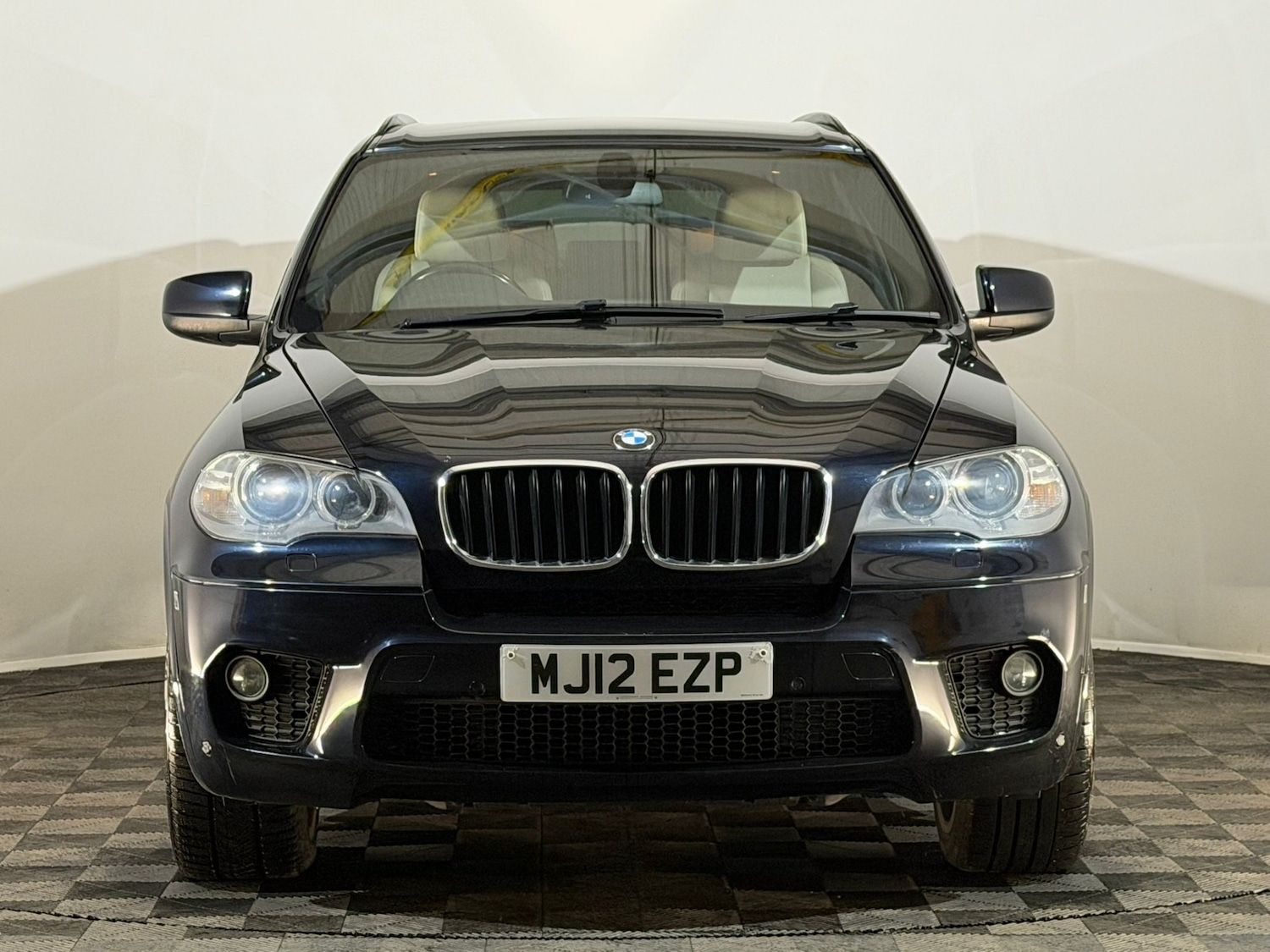 Used BMW X5 2012 for sale - 76202366: Photo 2