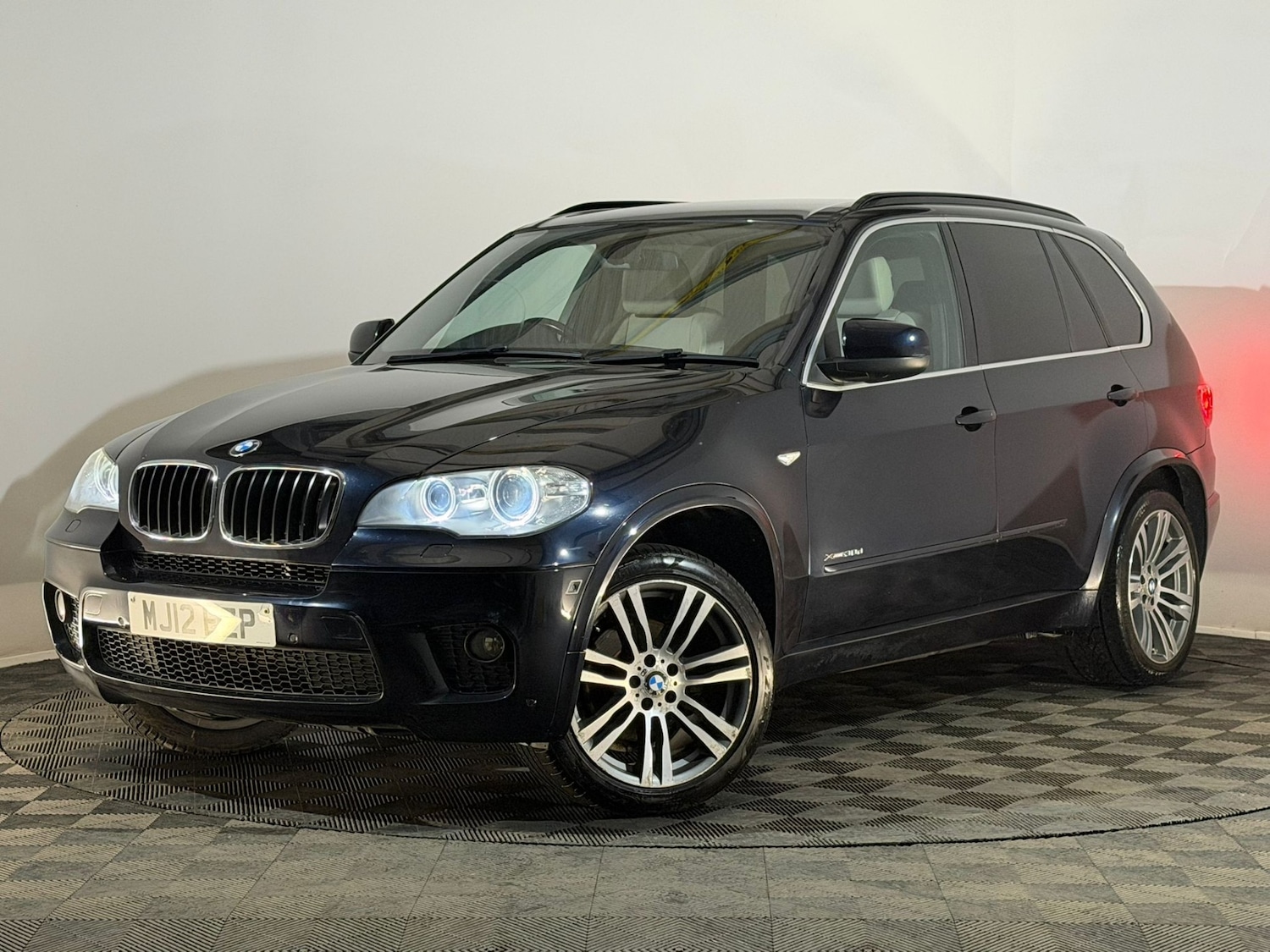 Used BMW X5 2012 for sale - 76202366: Photo 3