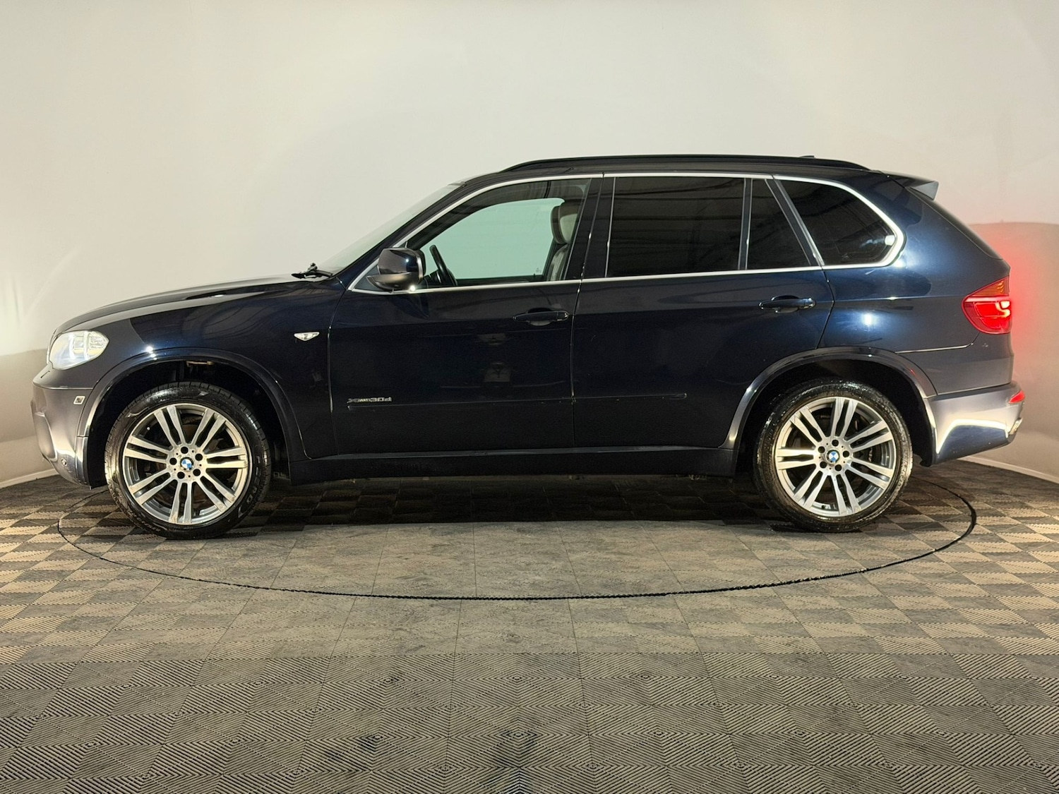 Used BMW X5 2012 for sale - 76202366: Photo 5