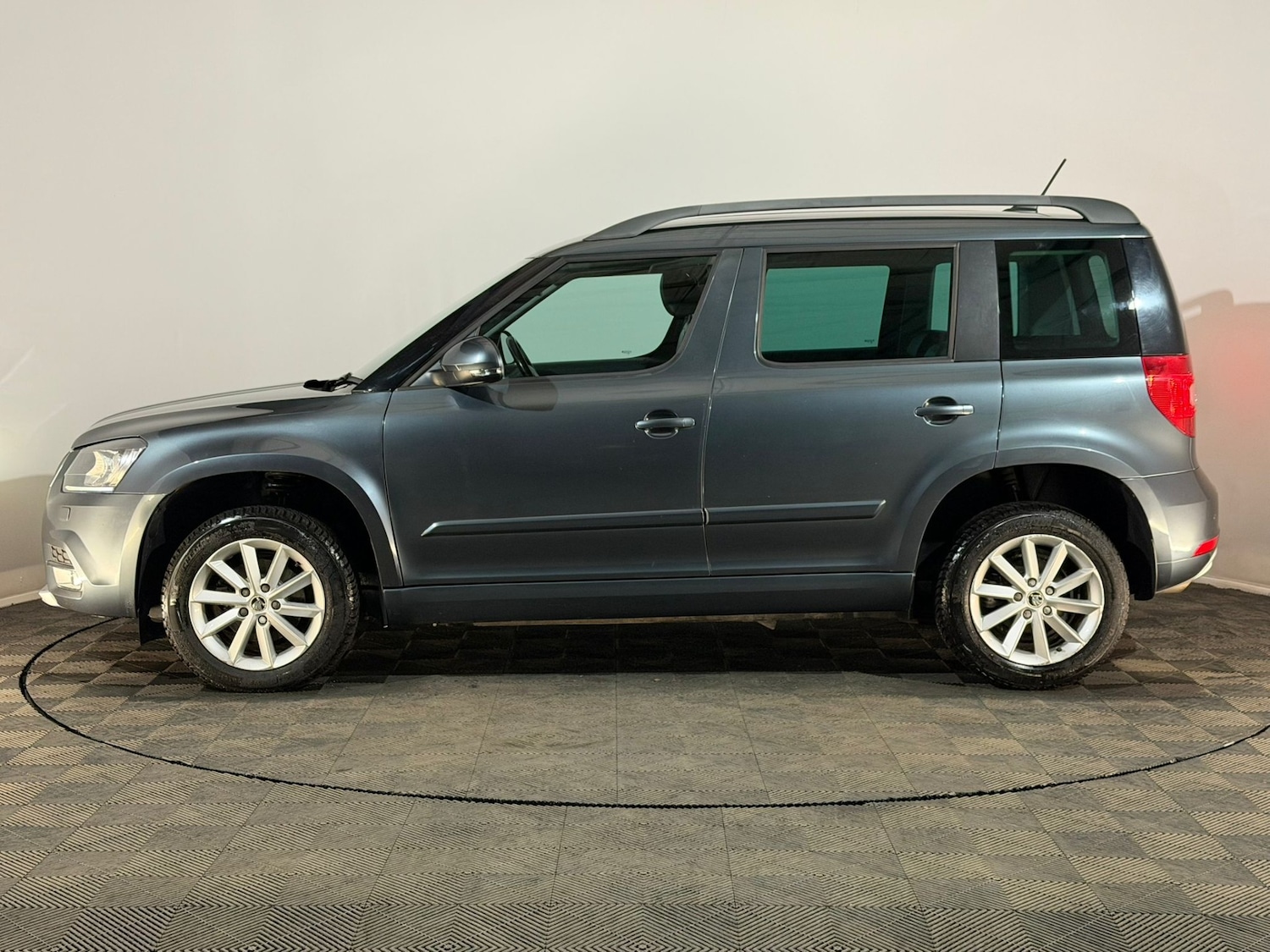 Used Skoda Yeti 2015 for sale - 76364880: Photo 5