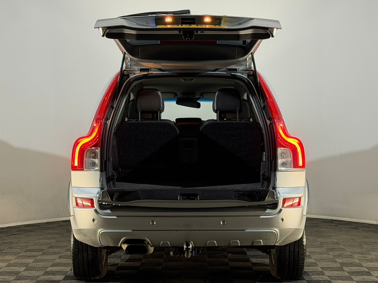Used Volvo XC90 2013 for sale - 76350514: Photo 8