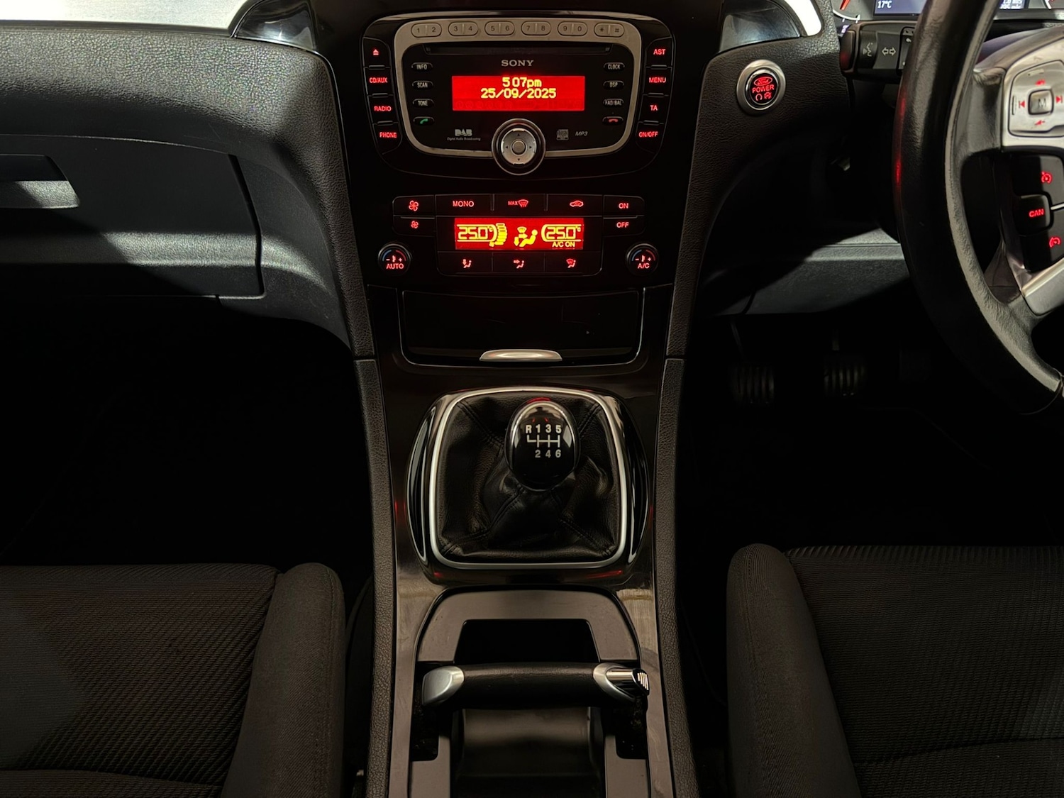 Used Ford S-Max 2014 for sale - 76077560: Photo 14