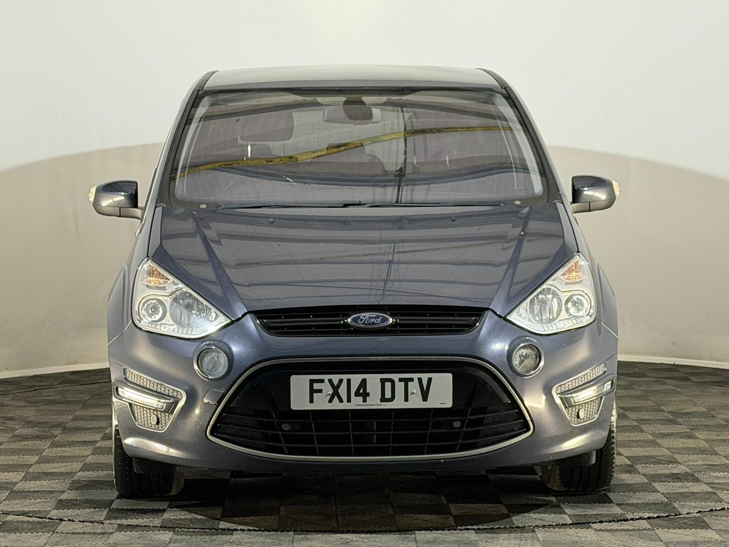 Used Ford S-Max 2014 for sale - 76077560: Photo 2