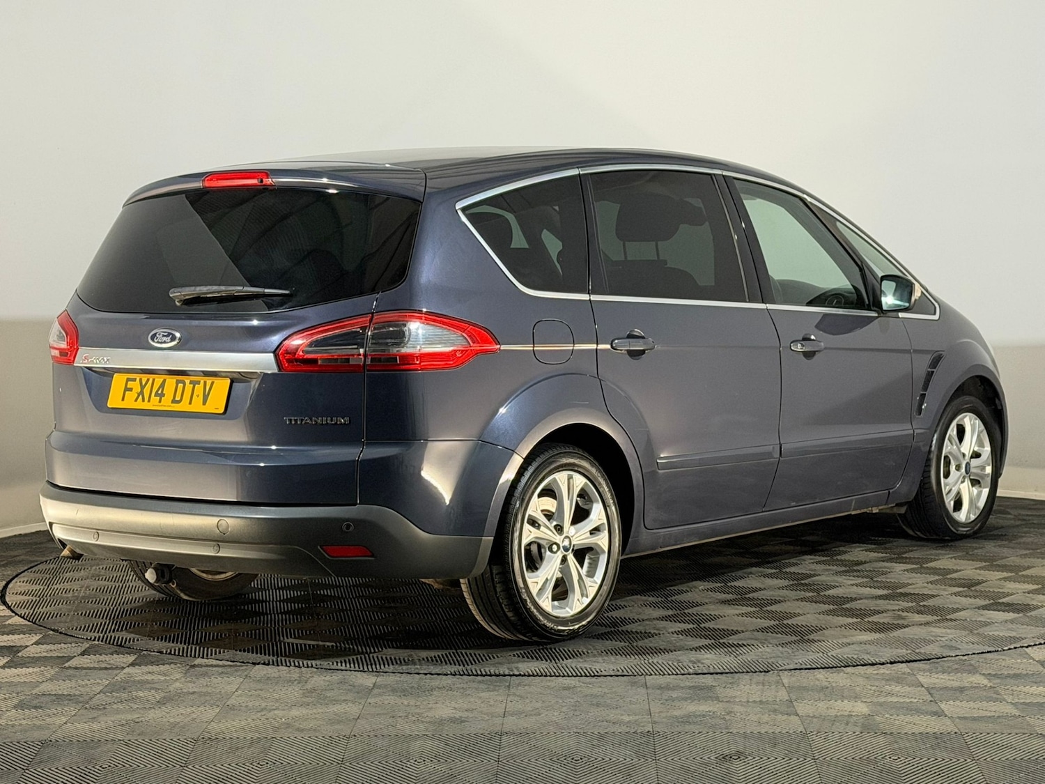 Used Ford S-Max 2014 for sale - 76077560: Photo 6