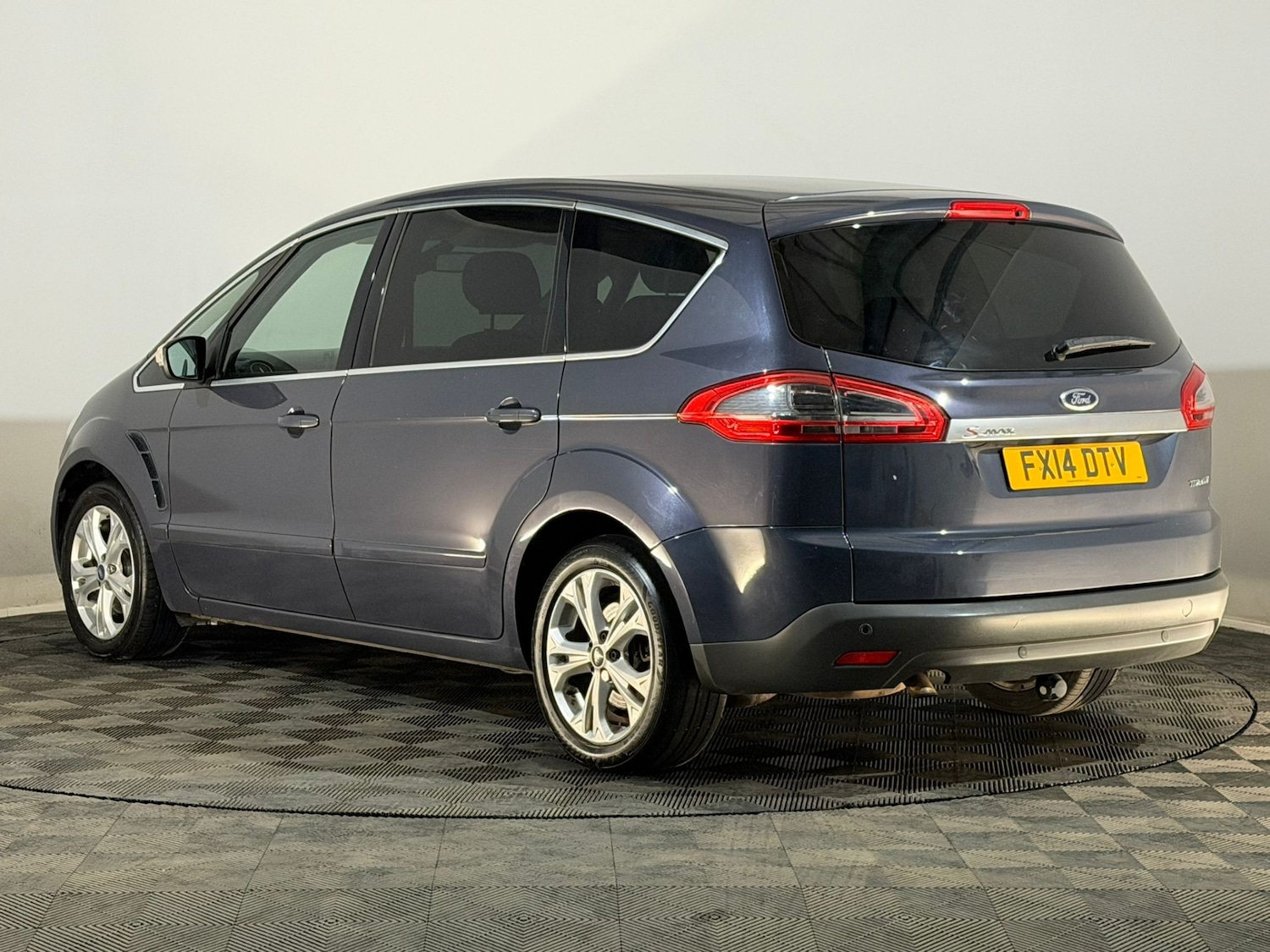 Used Ford S-Max 2014 for sale - 76077560: Photo 9
