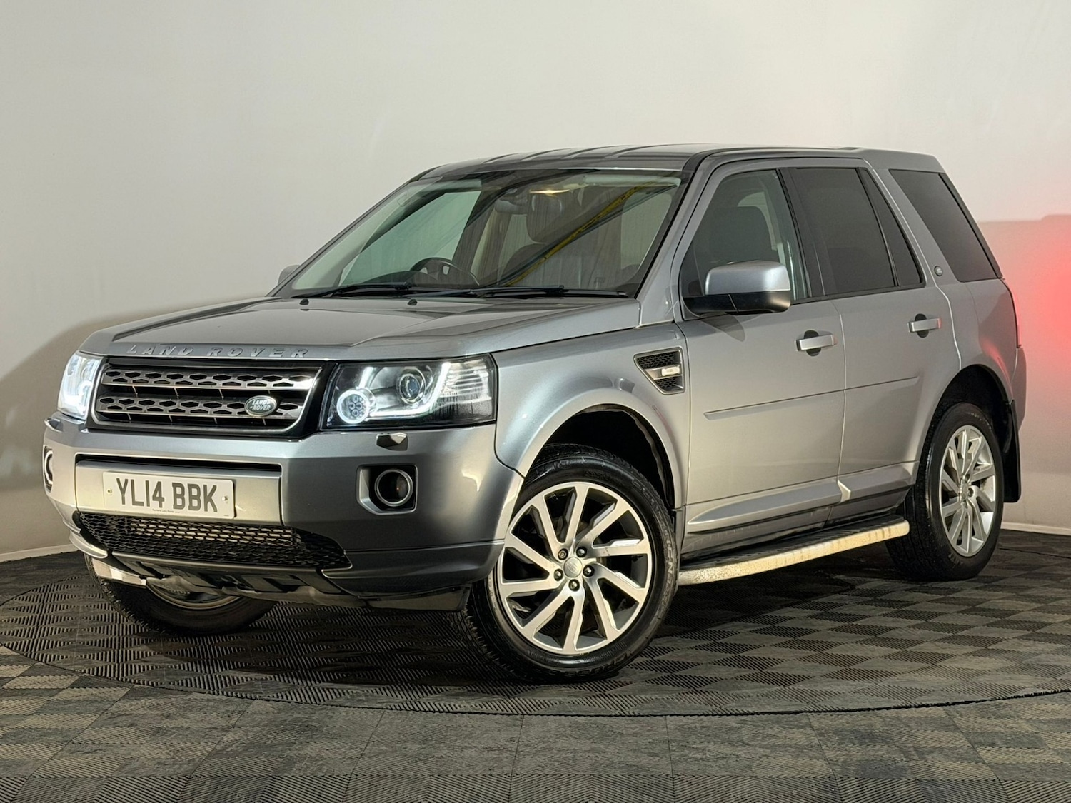 Used Land Rover Freelander 2014 for sale - 76545731: Photo 3