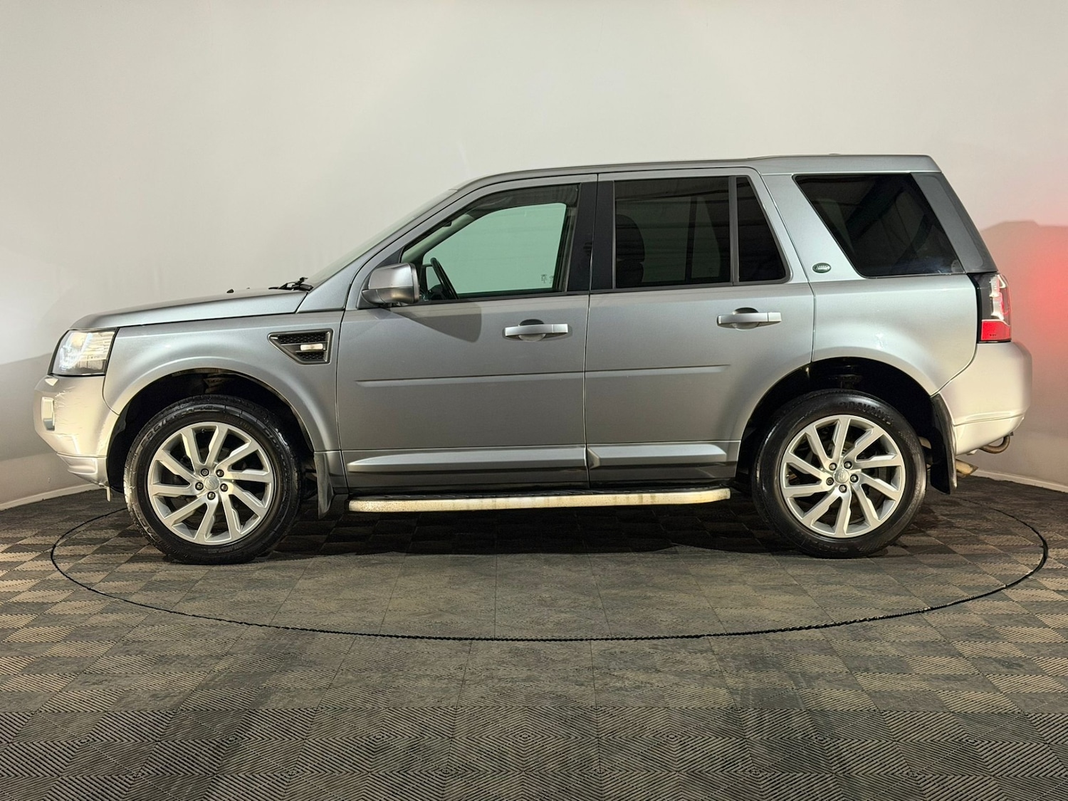 Used Land Rover Freelander 2014 for sale - 76545731: Photo 5