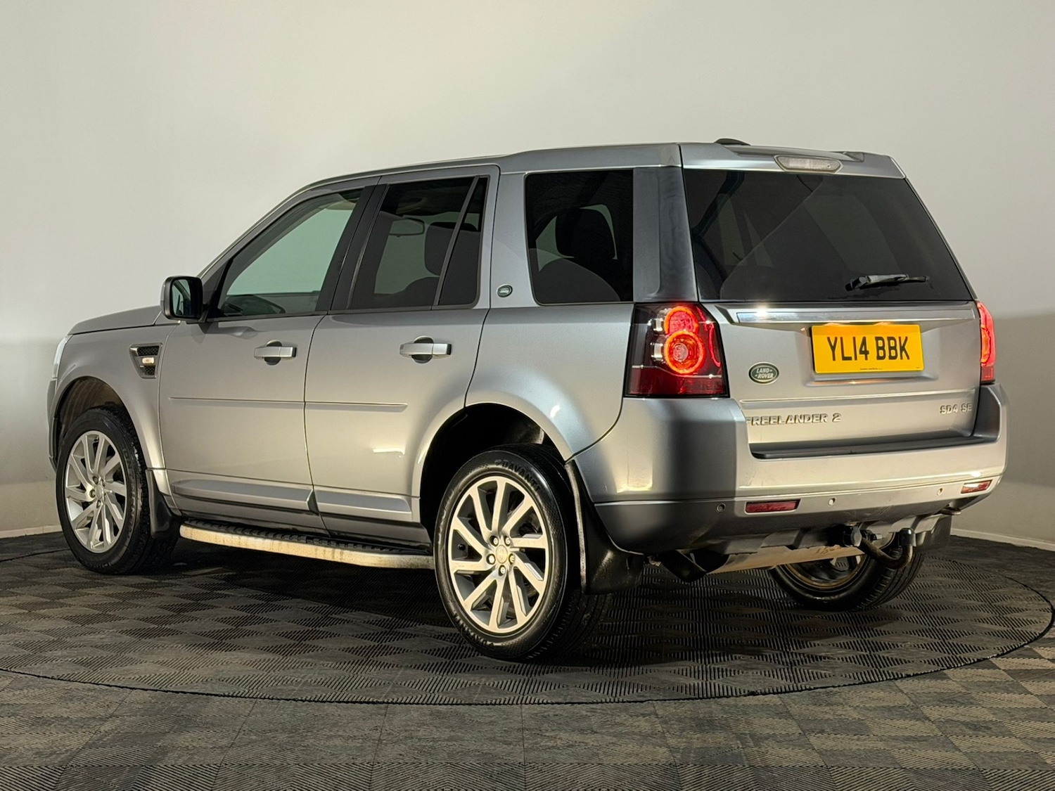 Used Land Rover Freelander 2014 for sale - 76545731: Photo 9
