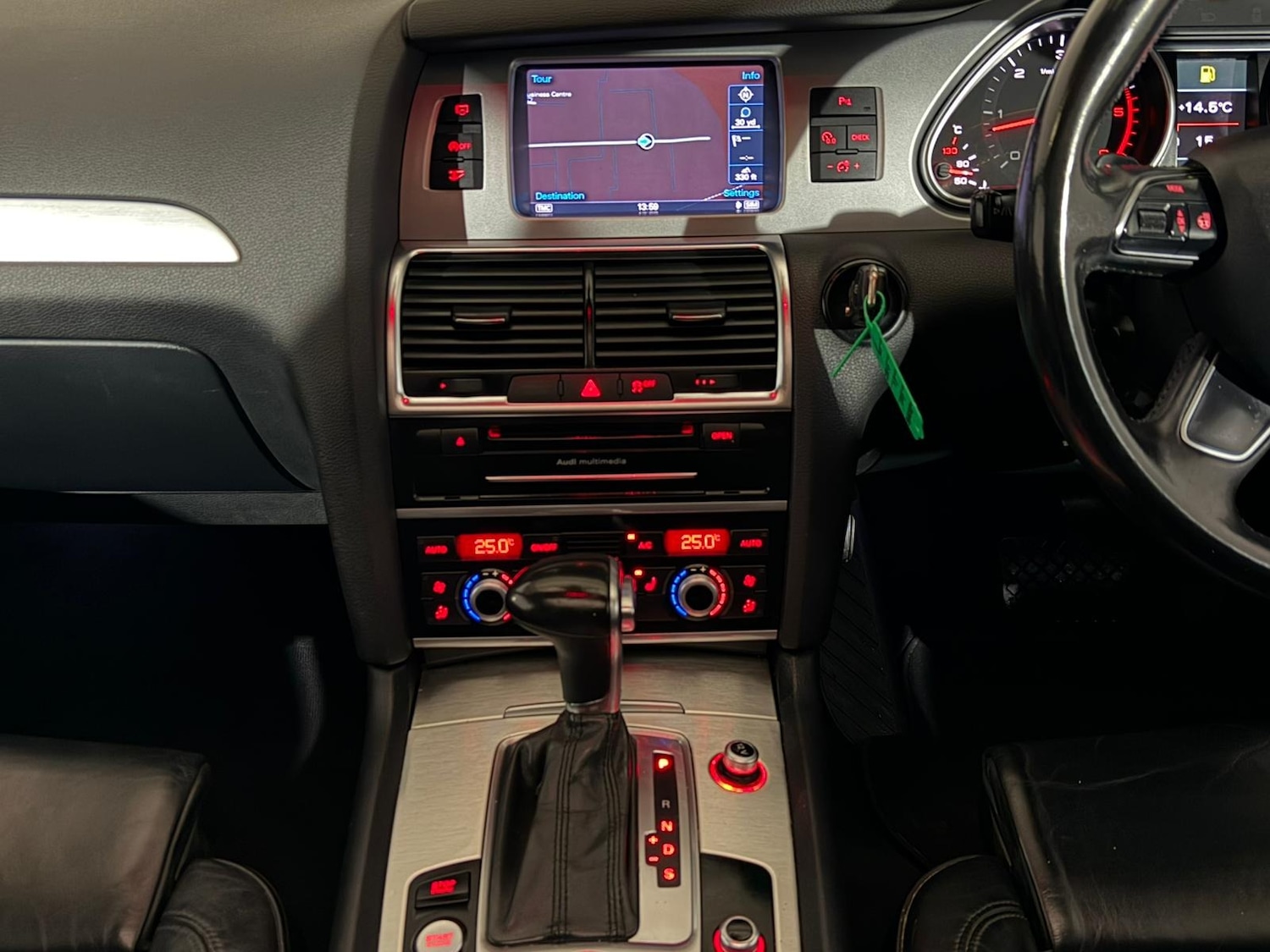 Used Audi Q7 2013 for sale - 76477560: Photo 13