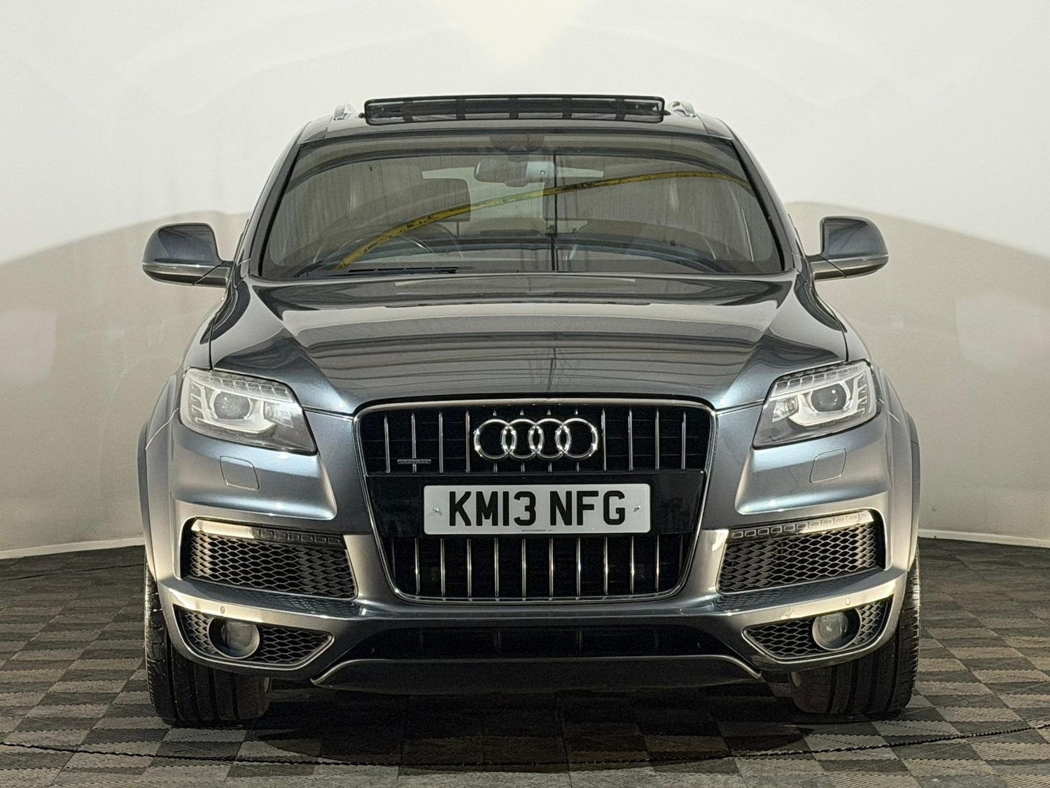 Used Audi Q7 2013 for sale - 76477560: Photo 2