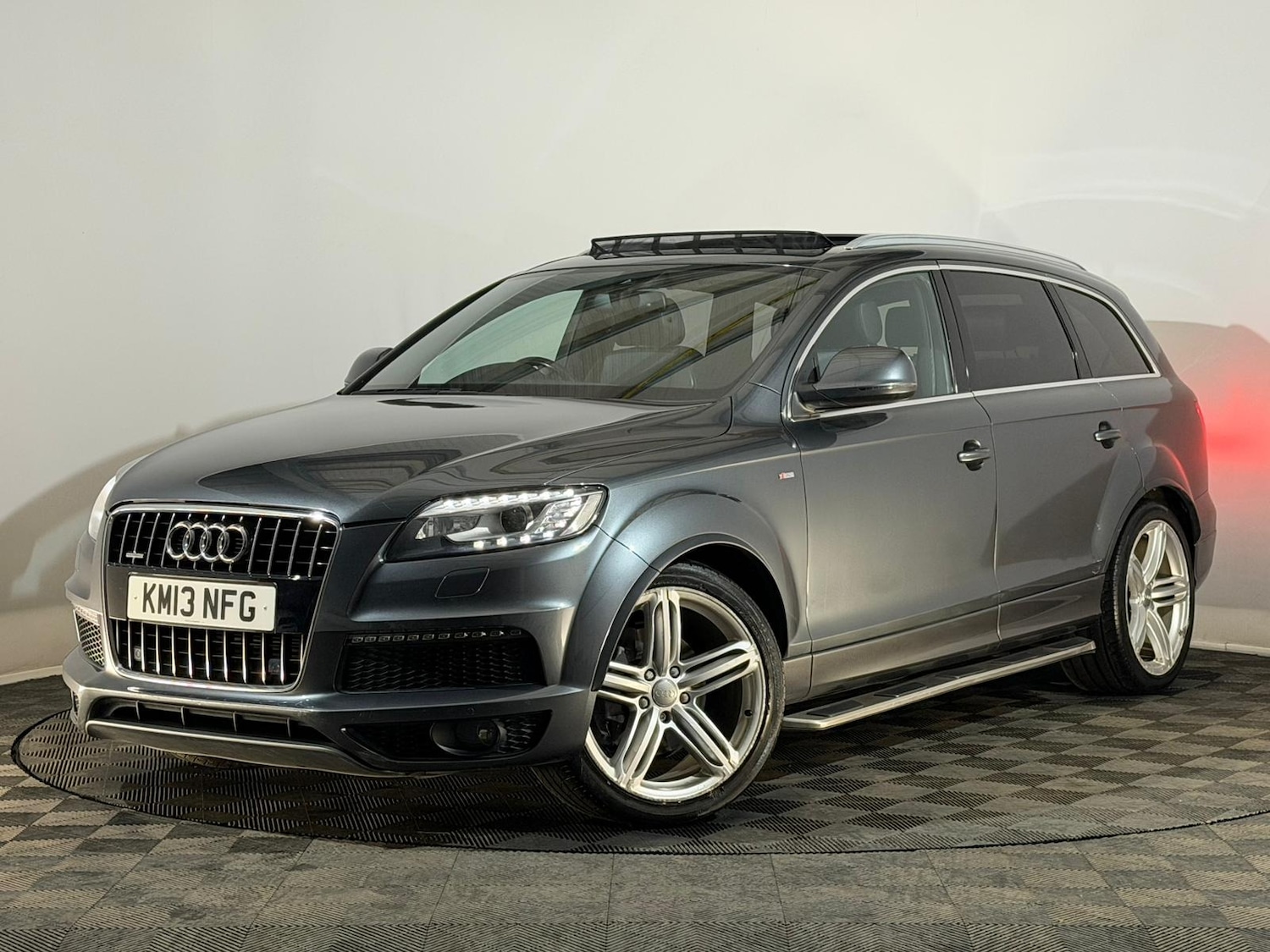 Used Audi Q7 2013 for sale - 76477560: Photo 3