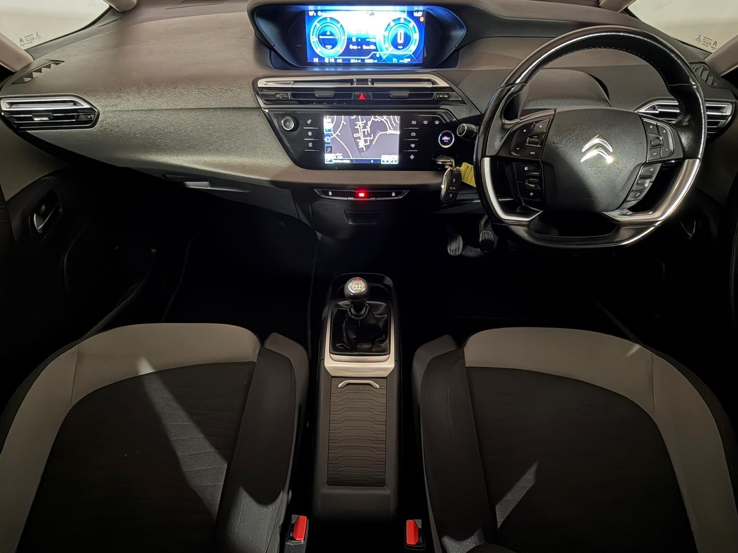 Used Citroen Grand C4 Picasso 2015 for sale - 78046058: Photo 11