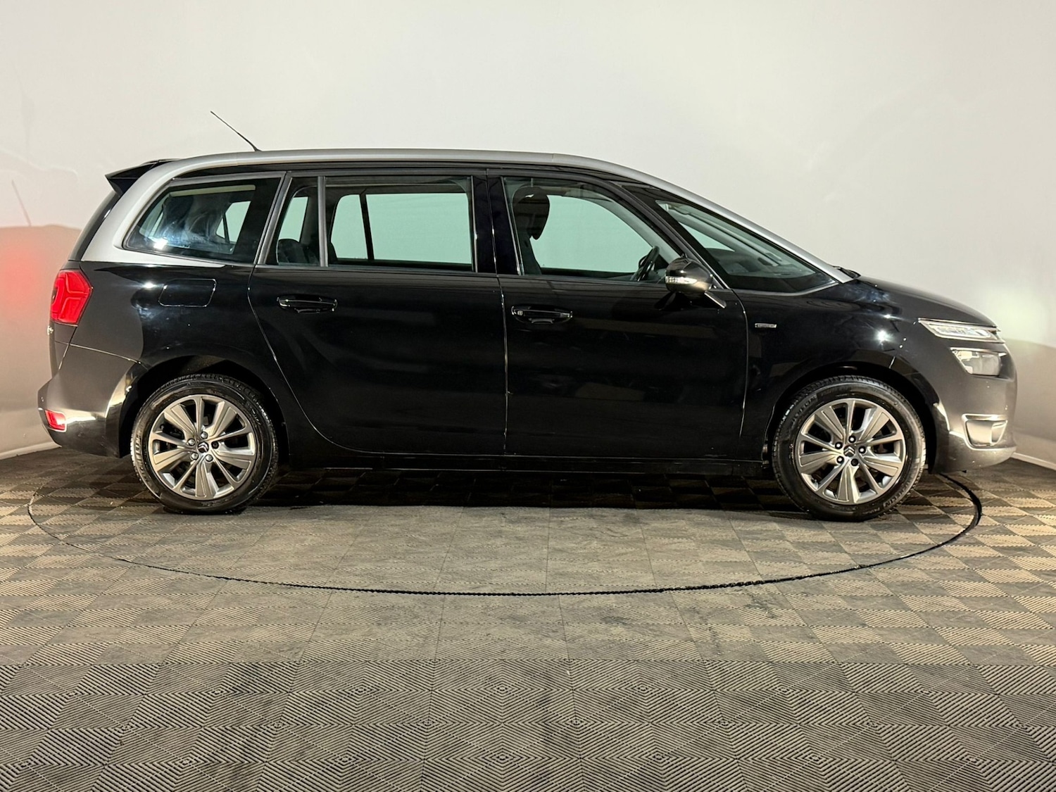 Used Citroen Grand C4 Picasso 2015 for sale - 78046058: Photo 4