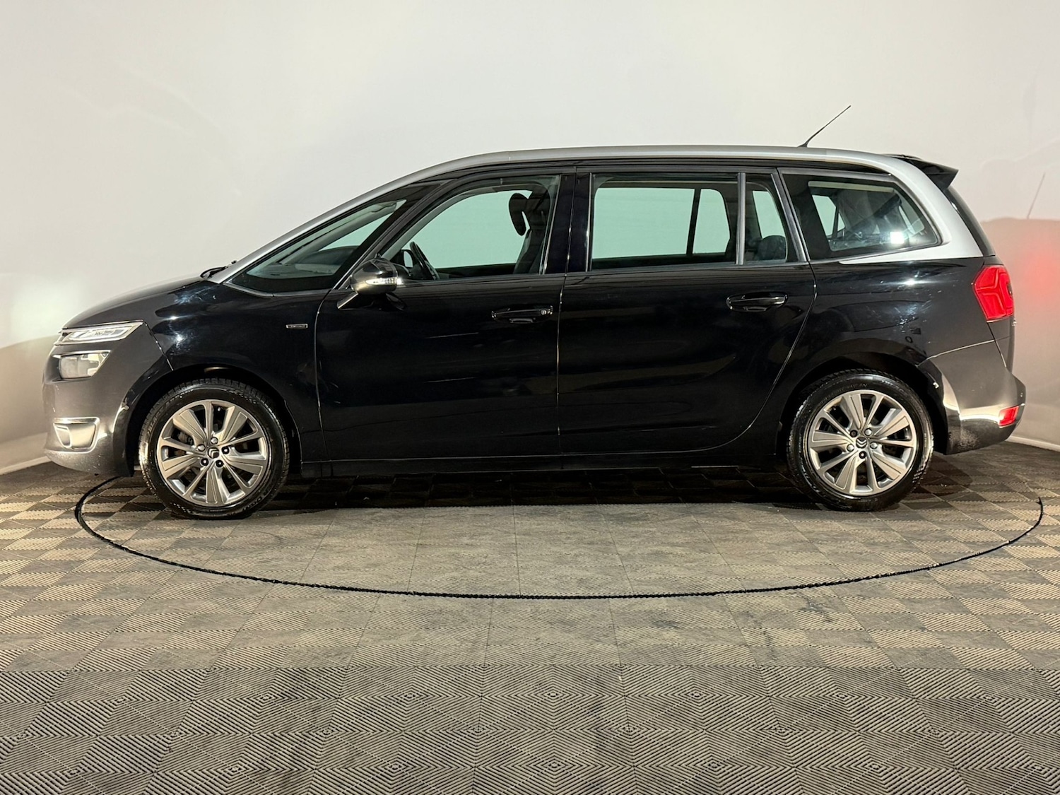 Used Citroen Grand C4 Picasso 2015 for sale - 78046058: Photo 5