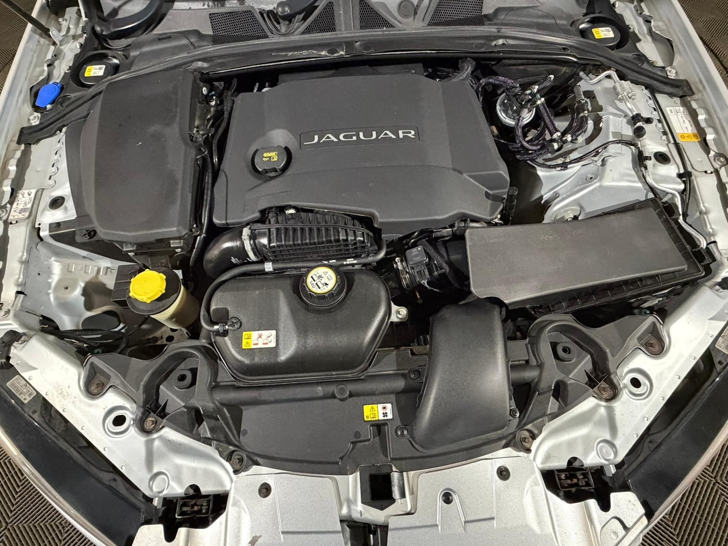 Used Jaguar XF 2014 for sale - 76745486: Photo 10