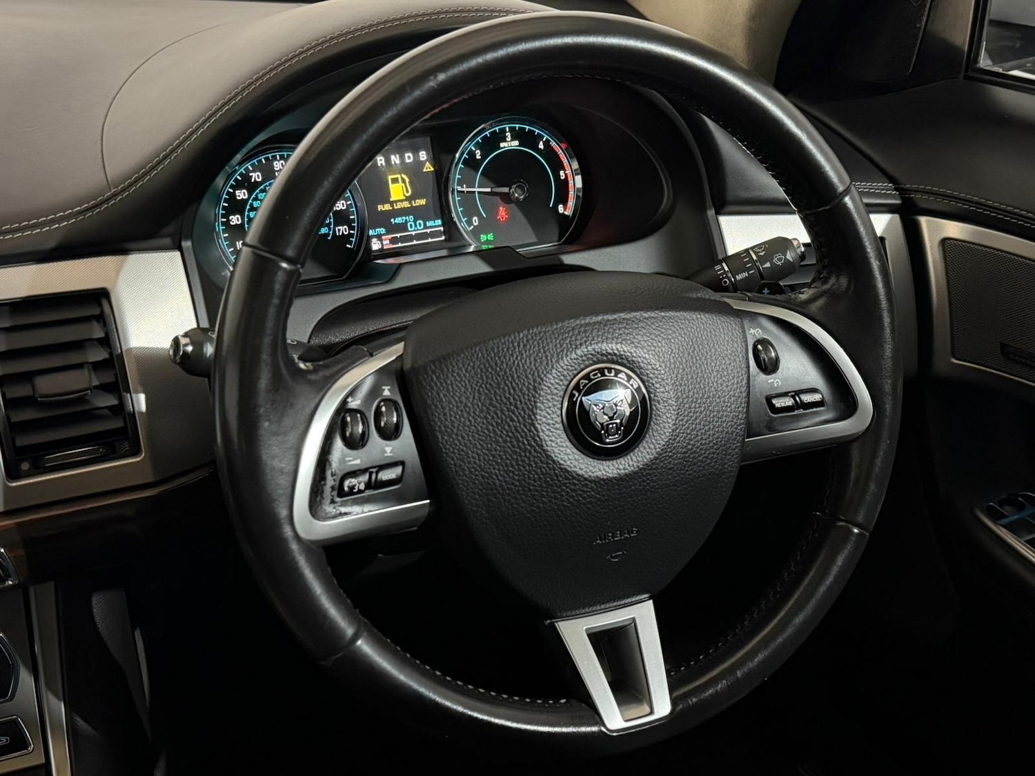 Used Jaguar XF 2014 for sale - 76745486: Photo 13