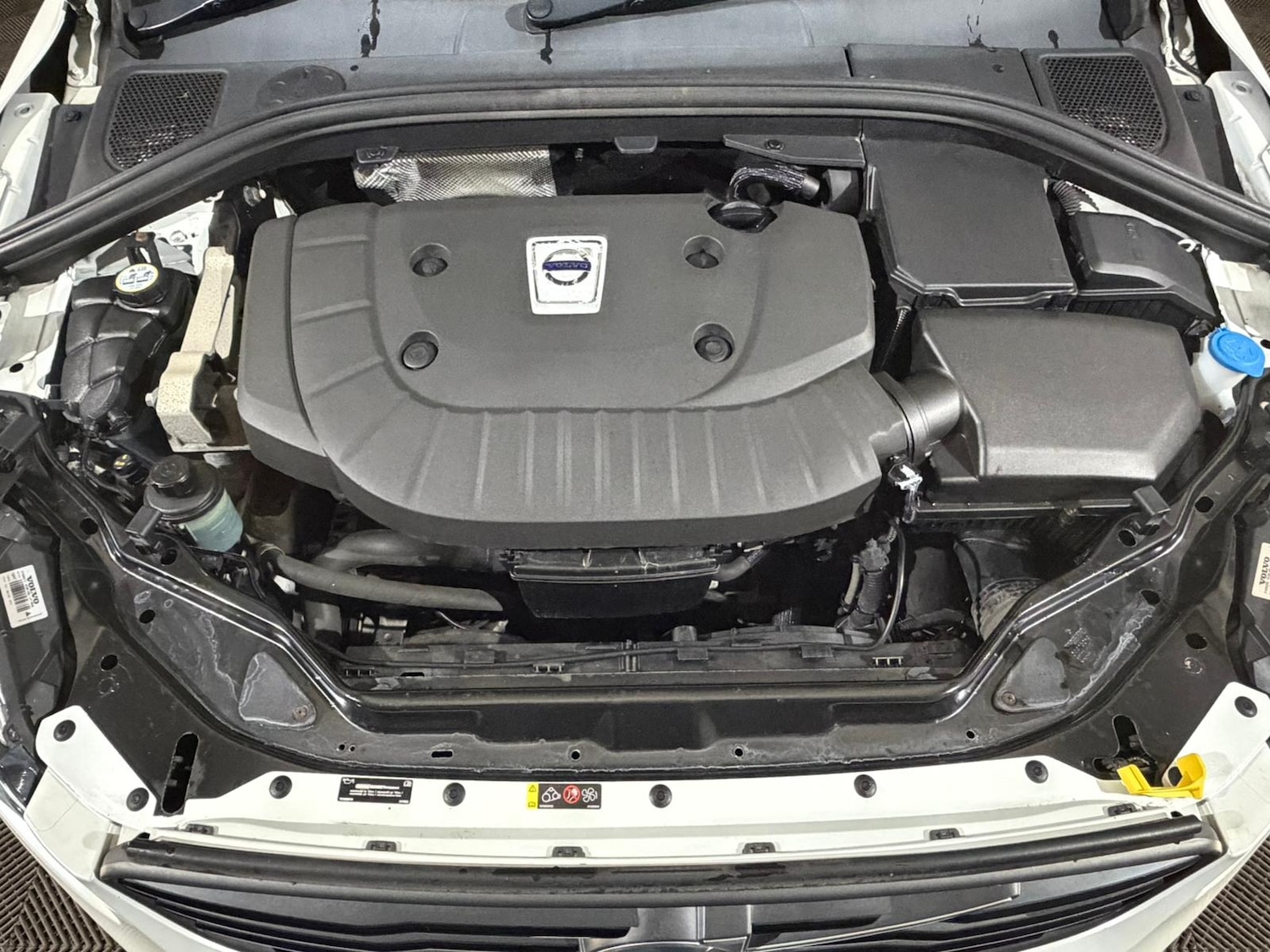 Used Volvo XC60 2015 for sale - 76146585: Photo 10