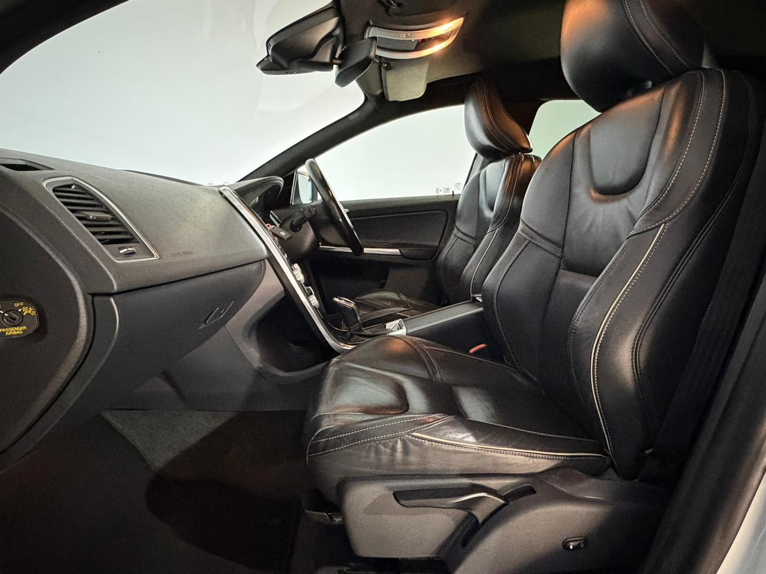 Used Volvo XC60 2015 for sale - 76146585: Photo 17