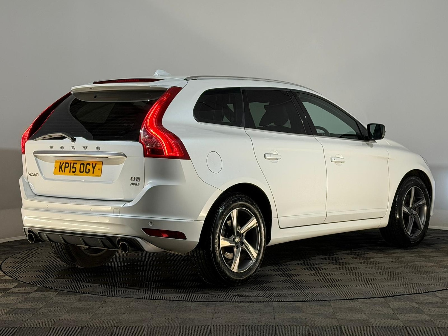 Used Volvo XC60 2015 for sale - 76146585: Photo 6