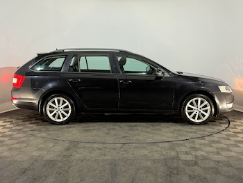 Used Skoda Octavia 2014 for sale - 77833606: Photo