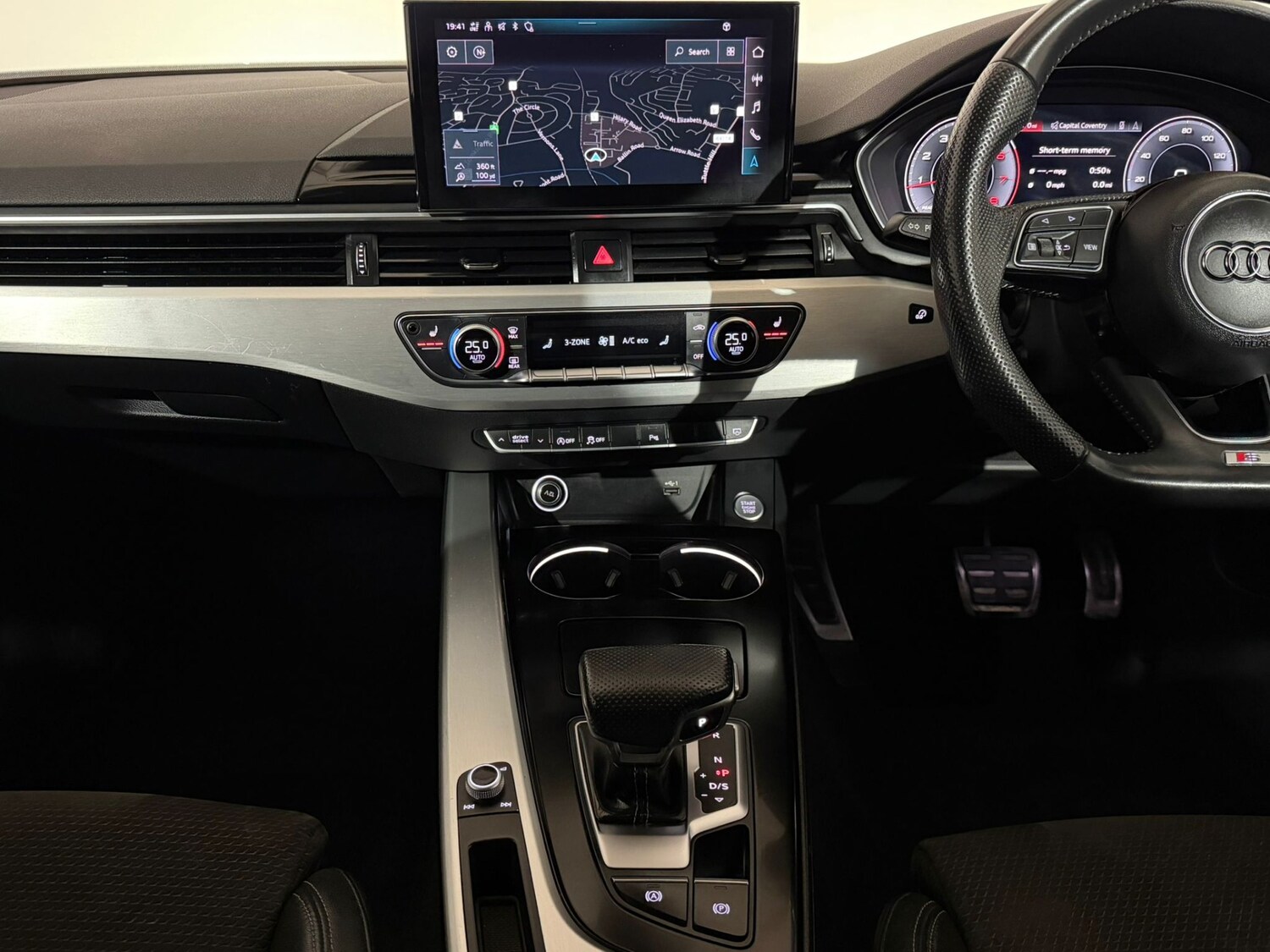 Used Audi A4 2020 for sale - 77627131: Photo 14