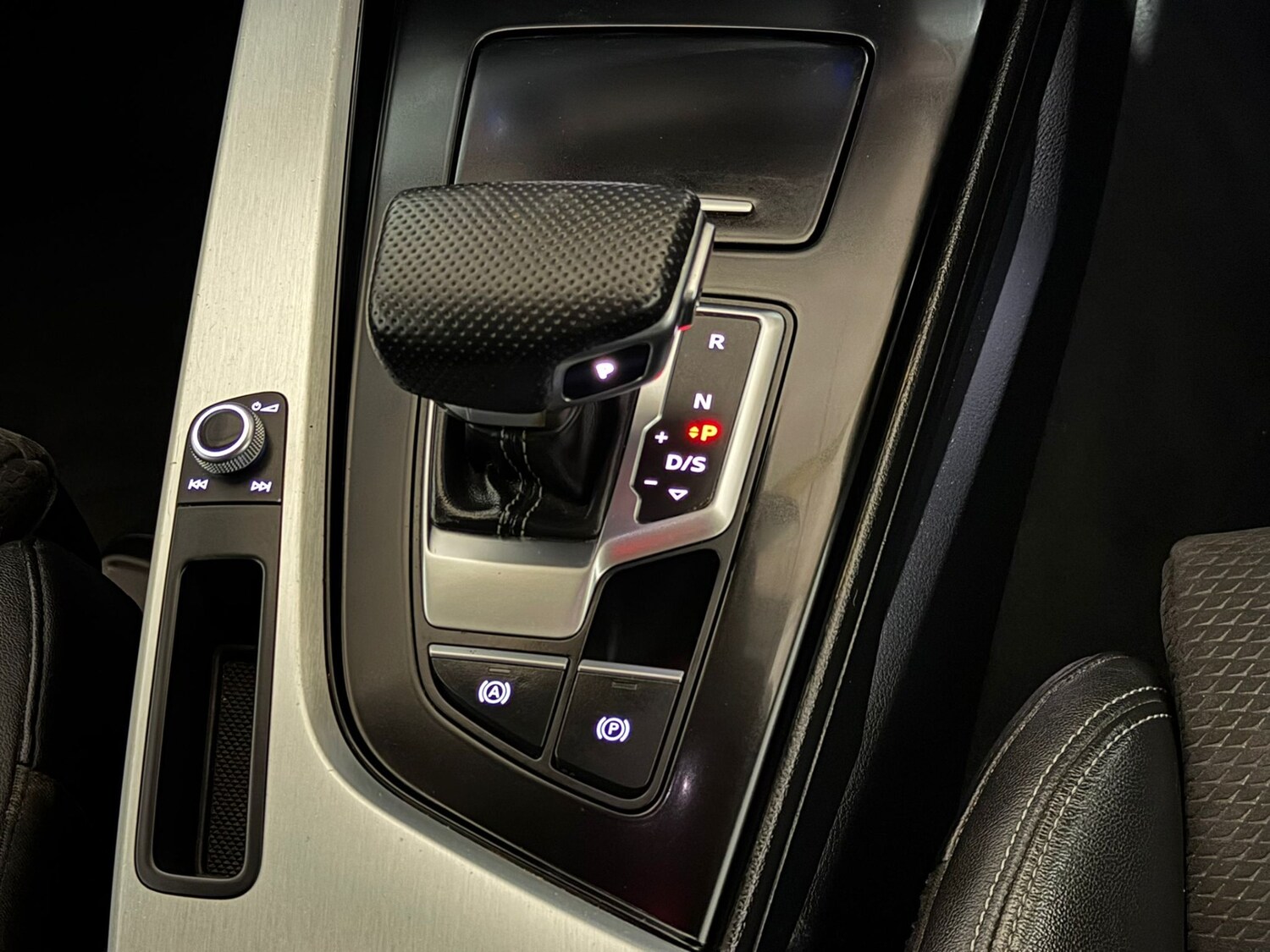 Used Audi A4 2020 for sale - 77627131: Photo 15