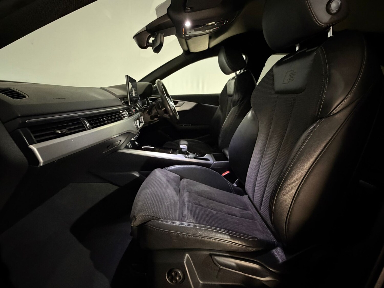 Used Audi A4 2020 for sale - 77627131: Photo 17