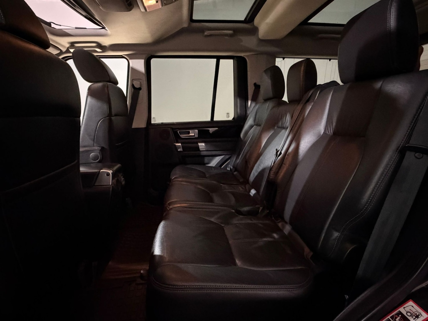 Used Land Rover Discovery 2015 for sale - 76703720: Photo 20