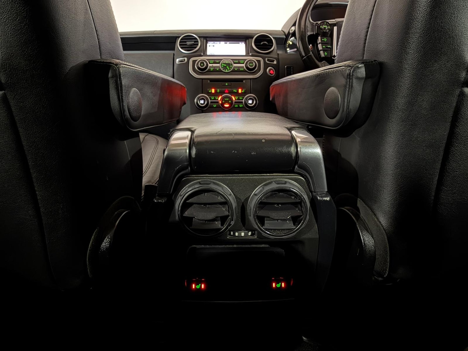 Used Land Rover Discovery 2015 for sale - 76703720: Photo 21