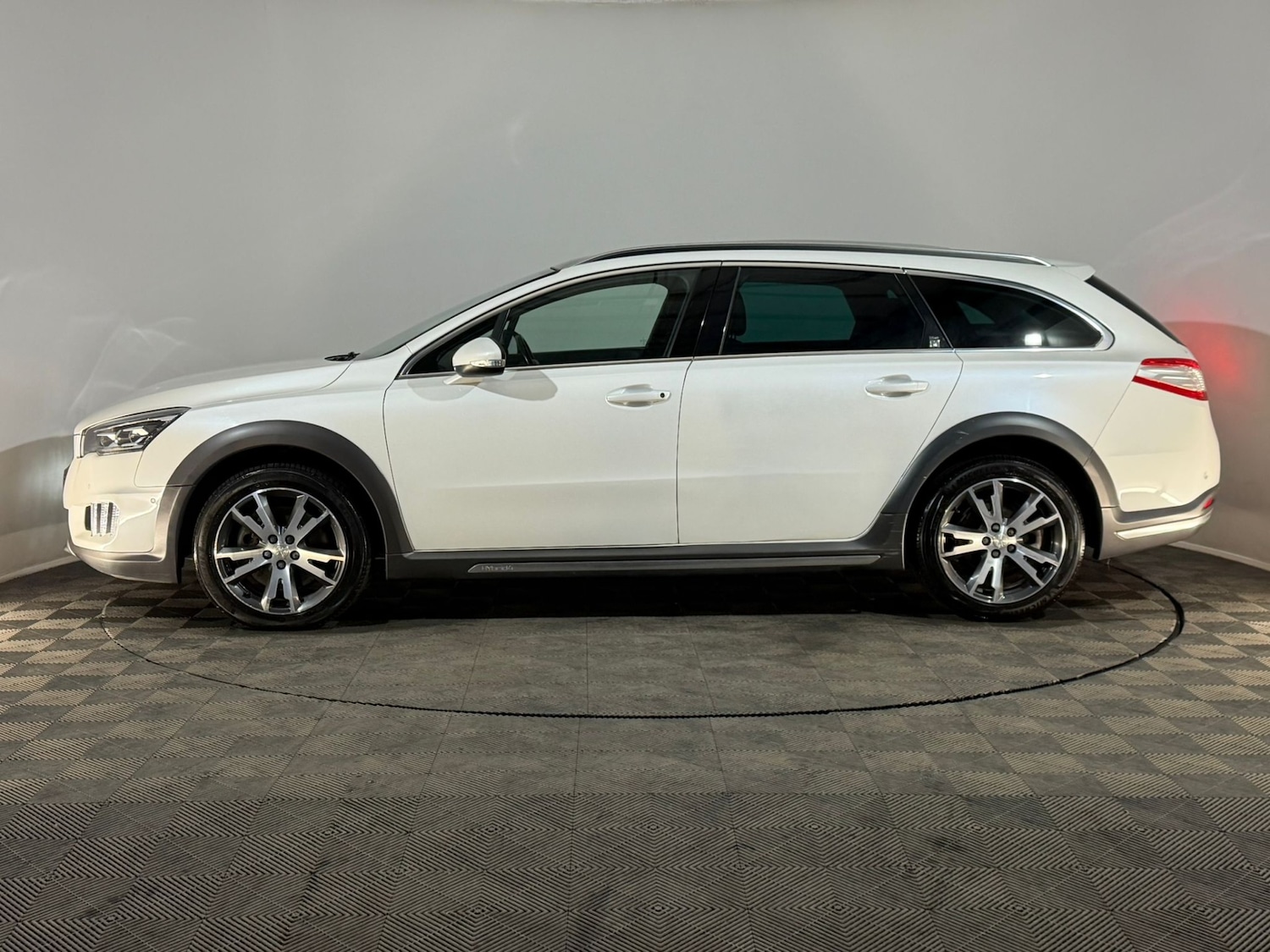Used Peugeot 508 RXH 2016 for sale - 77590378: Photo 5