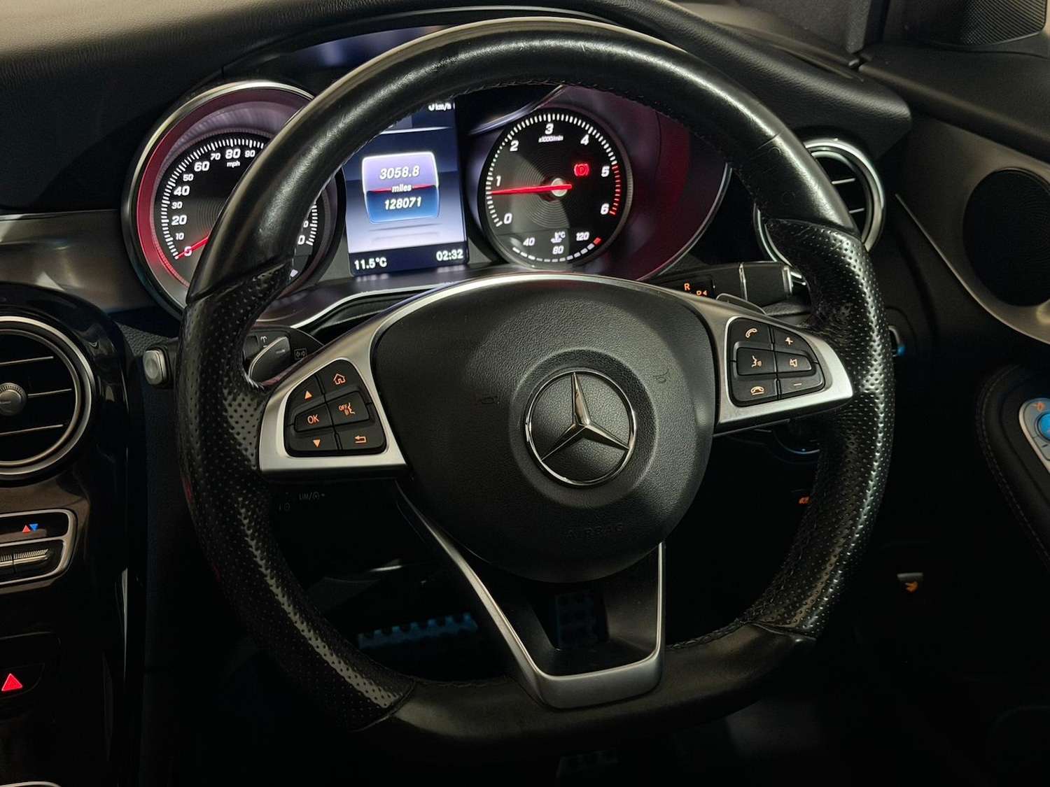 Used Mercedes-Benz GLC 2016 for sale - 76986504: Photo 13