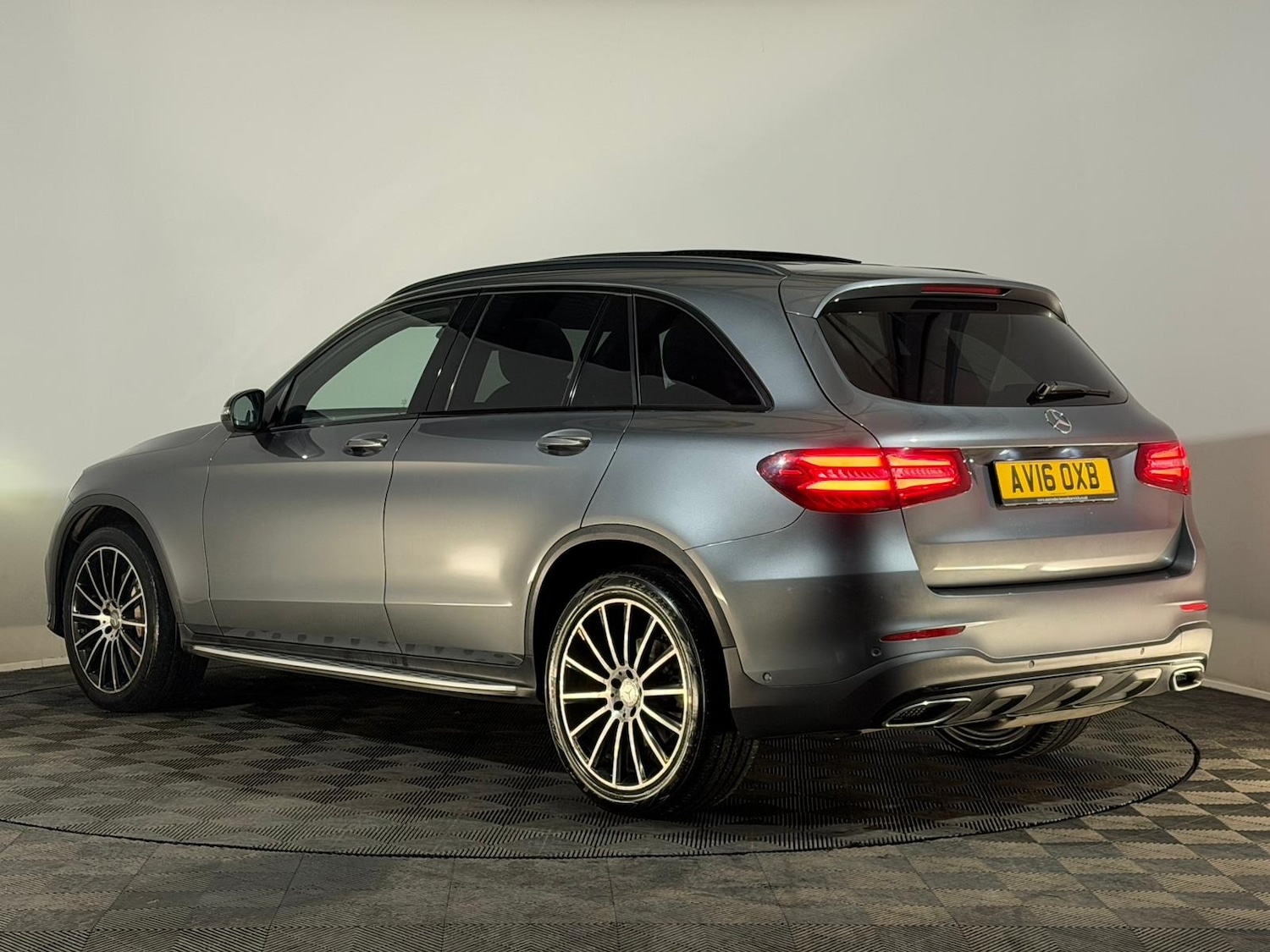 Used Mercedes-Benz GLC 2016 for sale - 76986504: Photo 9