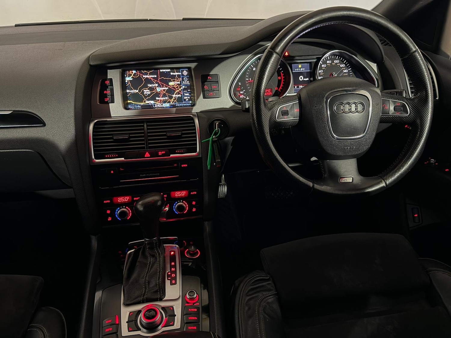 Used Audi Q7 2011 for sale - 76366306: Photo 12