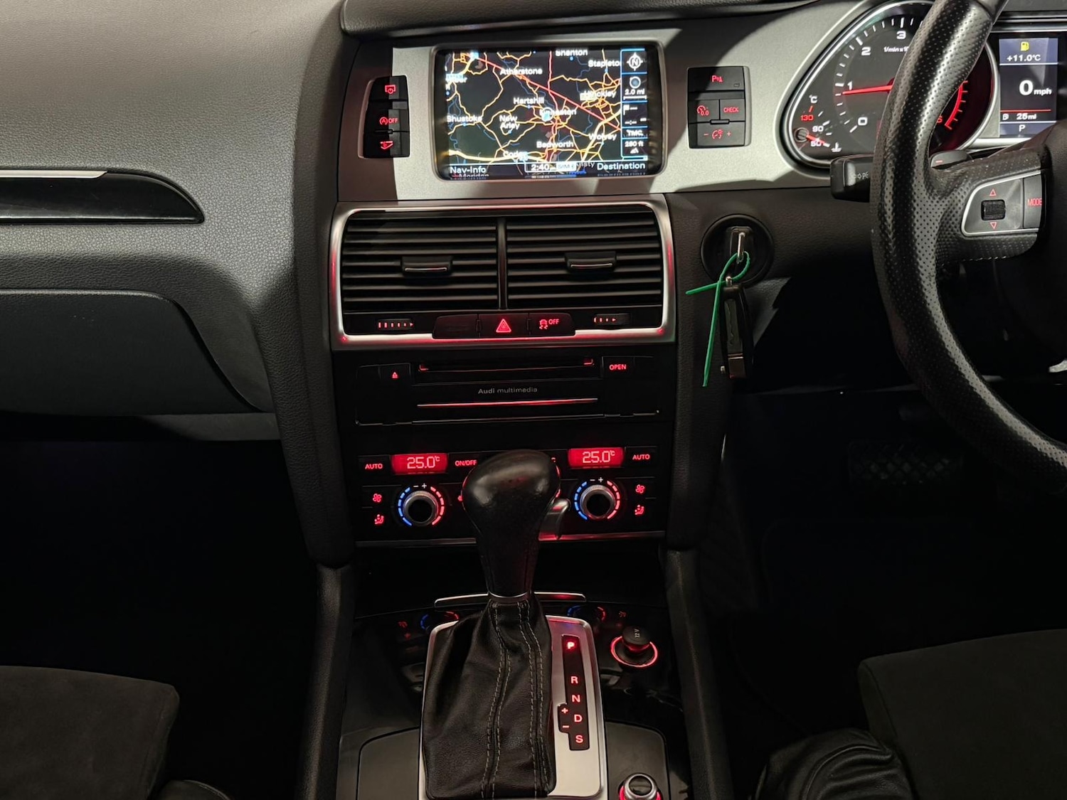 Used Audi Q7 2011 for sale - 76366306: Photo 14