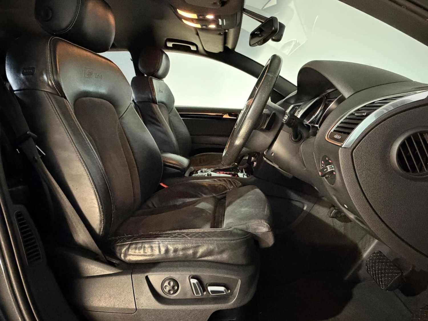 Used Audi Q7 2011 for sale - 76366306: Photo 15