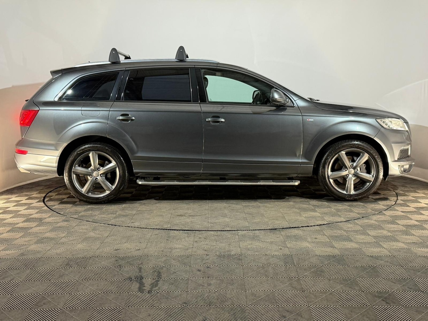 Used Audi Q7 2011 for sale - 76366306: Photo 4