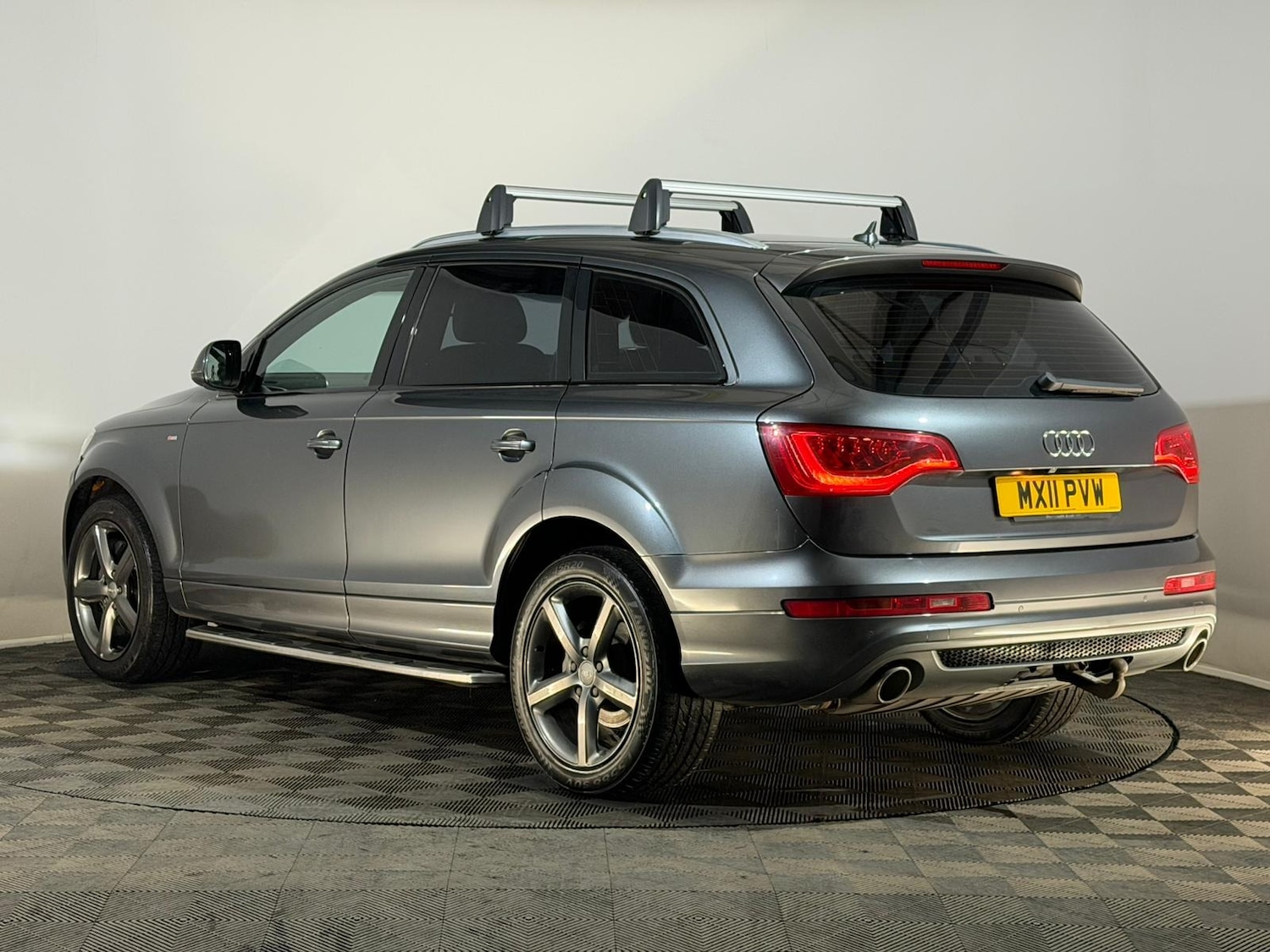 Used Audi Q7 2011 for sale - 76366306: Photo 9