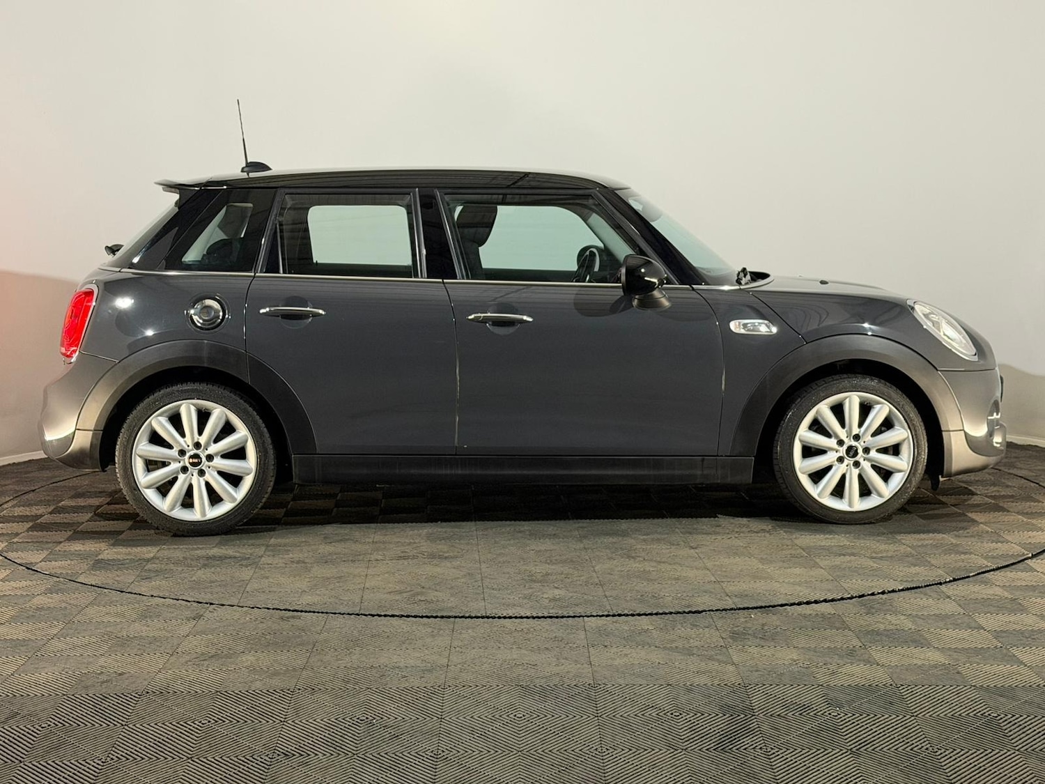 Used MINI Hatch 2016 for sale - 76372614: Photo 4