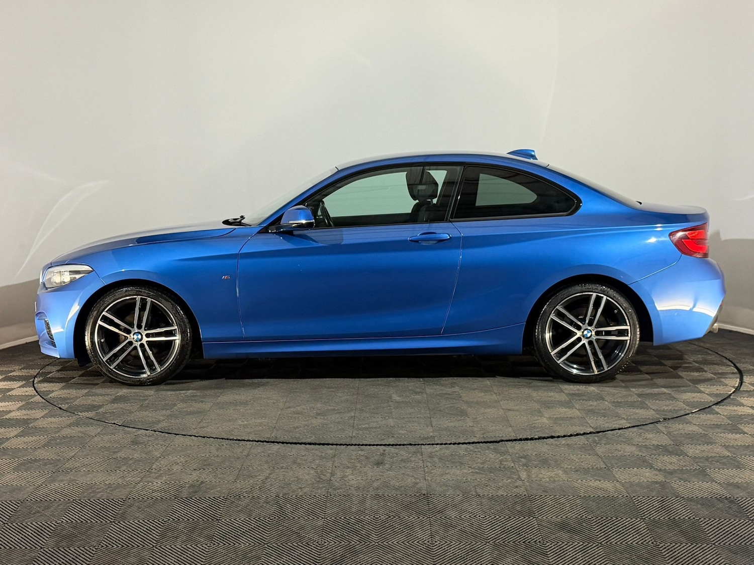 Used BMW 2 Series 2019 for sale - 77052614: Photo 5