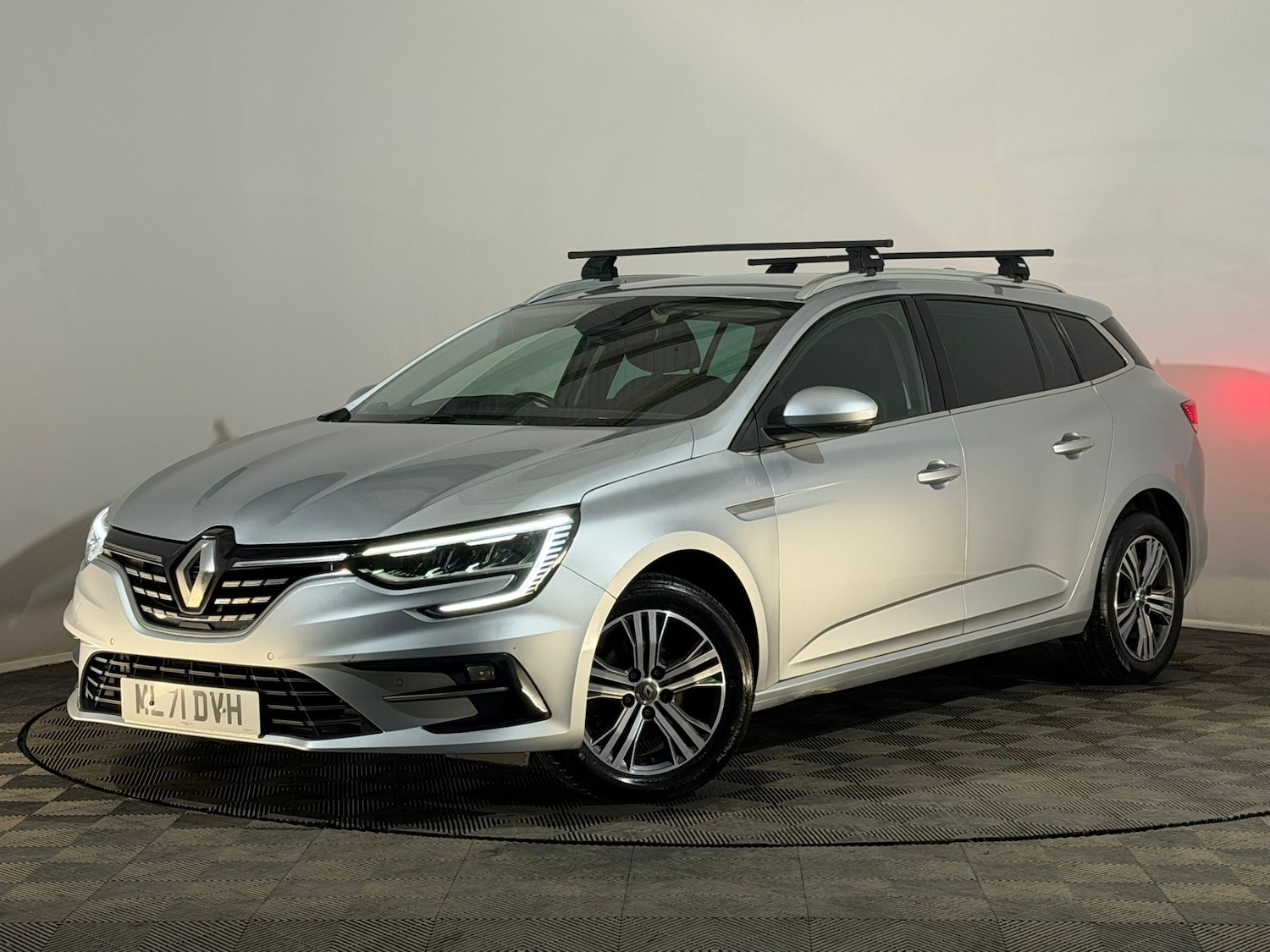 Used Renault Megane 2021 for sale - 77599830: Photo 3