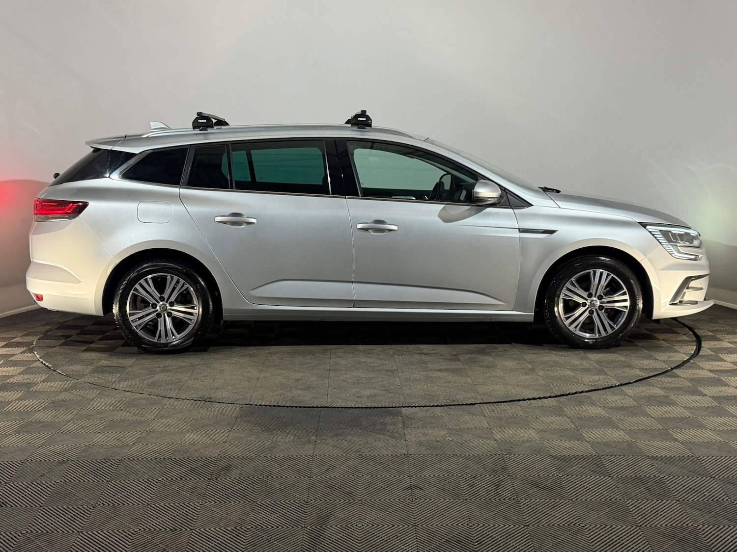 Used Renault Megane 2021 for sale - 77599830: Photo 4