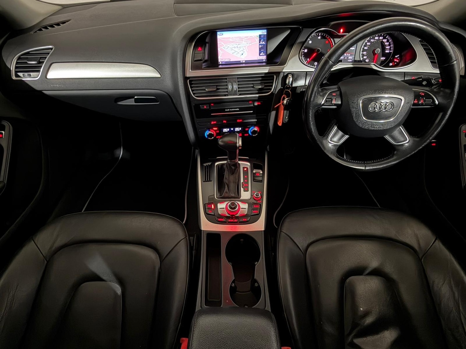 Used Audi A4 2014 for sale - 76957455: Photo 10