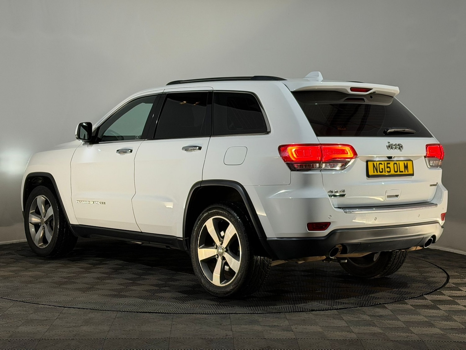 Used Jeep Grand Cherokee 2015 for sale - 76089396: Photo 9