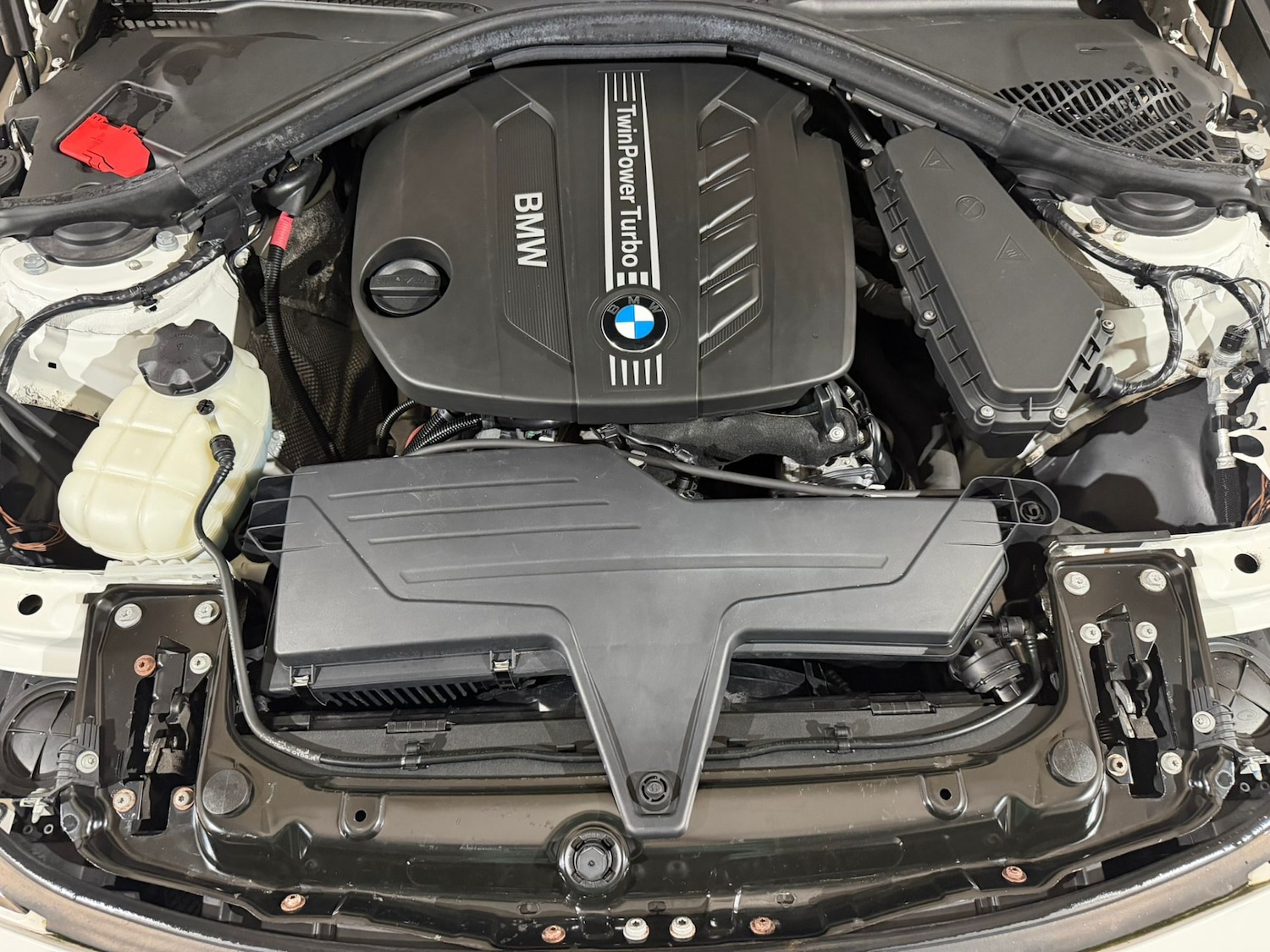 Used BMW 3 Series 2012 for sale - 77674357: Photo 10