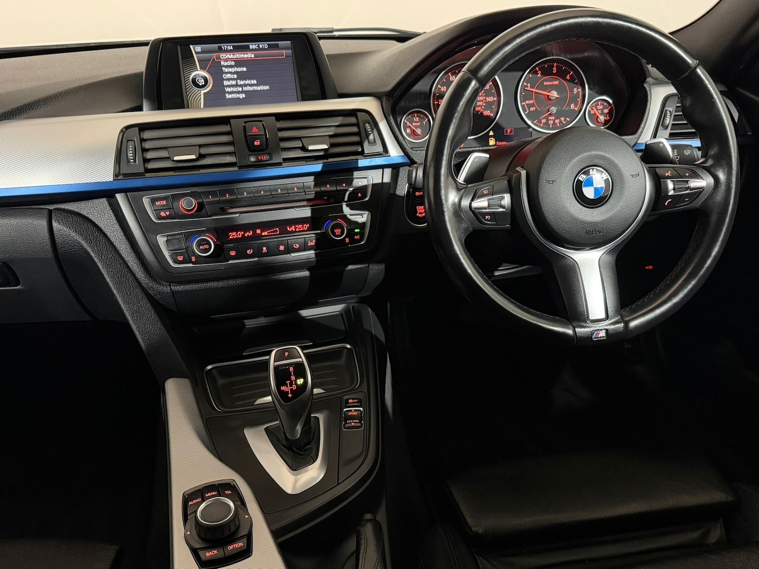 Used BMW 3 Series 2012 for sale - 77674357: Photo 12