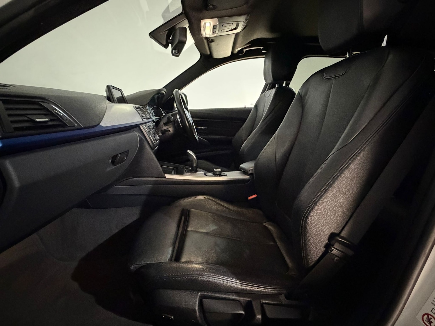 Used BMW 3 Series 2012 for sale - 77674357: Photo 17